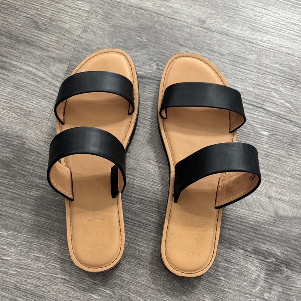 DV by Dolce Vita Two Strap Black "Haller" Sandals Size 9